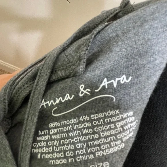 Tunic - Picture 4 of 4